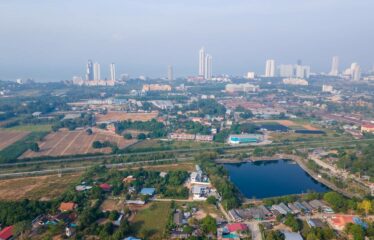 Your Tropical Oasis in Pattaya: Luxury 6-Bed Pool Villa in East Pattaya